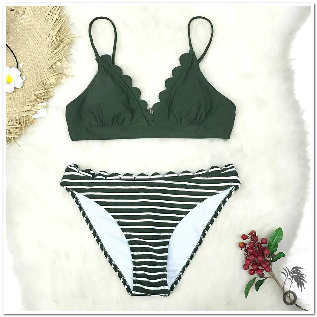 Bikini à rayures – Image 6