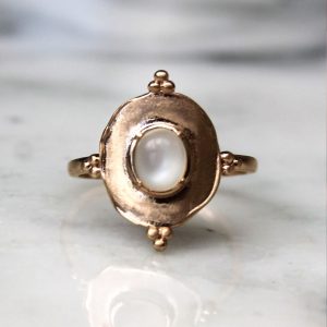 Bague Béroé – Plaqué or et pierre de lune