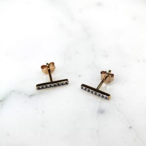 Puces d&rsquo;oreilles barrette minimaliste en plaqué or et zirconiums
