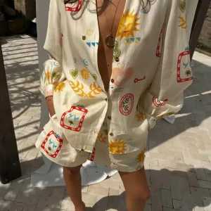 Ensemble Soleil Porte-Bonheur – Chemise oversize & Short imprimé Femme