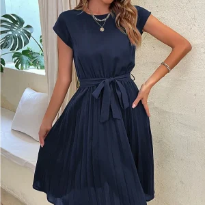 Robe bleu marine mi-longue